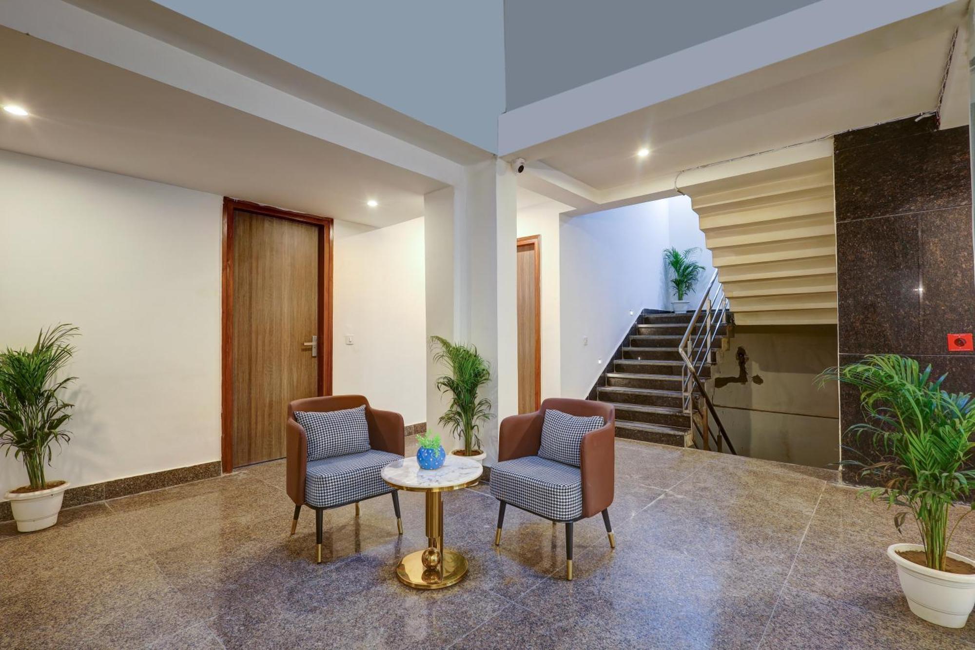 1Bhk Suites Opp Marriott - Huda City Centre Gurgaon Eksteriør bilde
