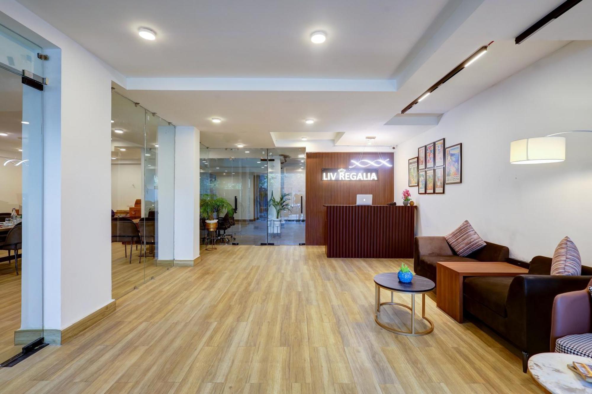 1Bhk Suites Opp Marriott - Huda City Centre Gurgaon Eksteriør bilde