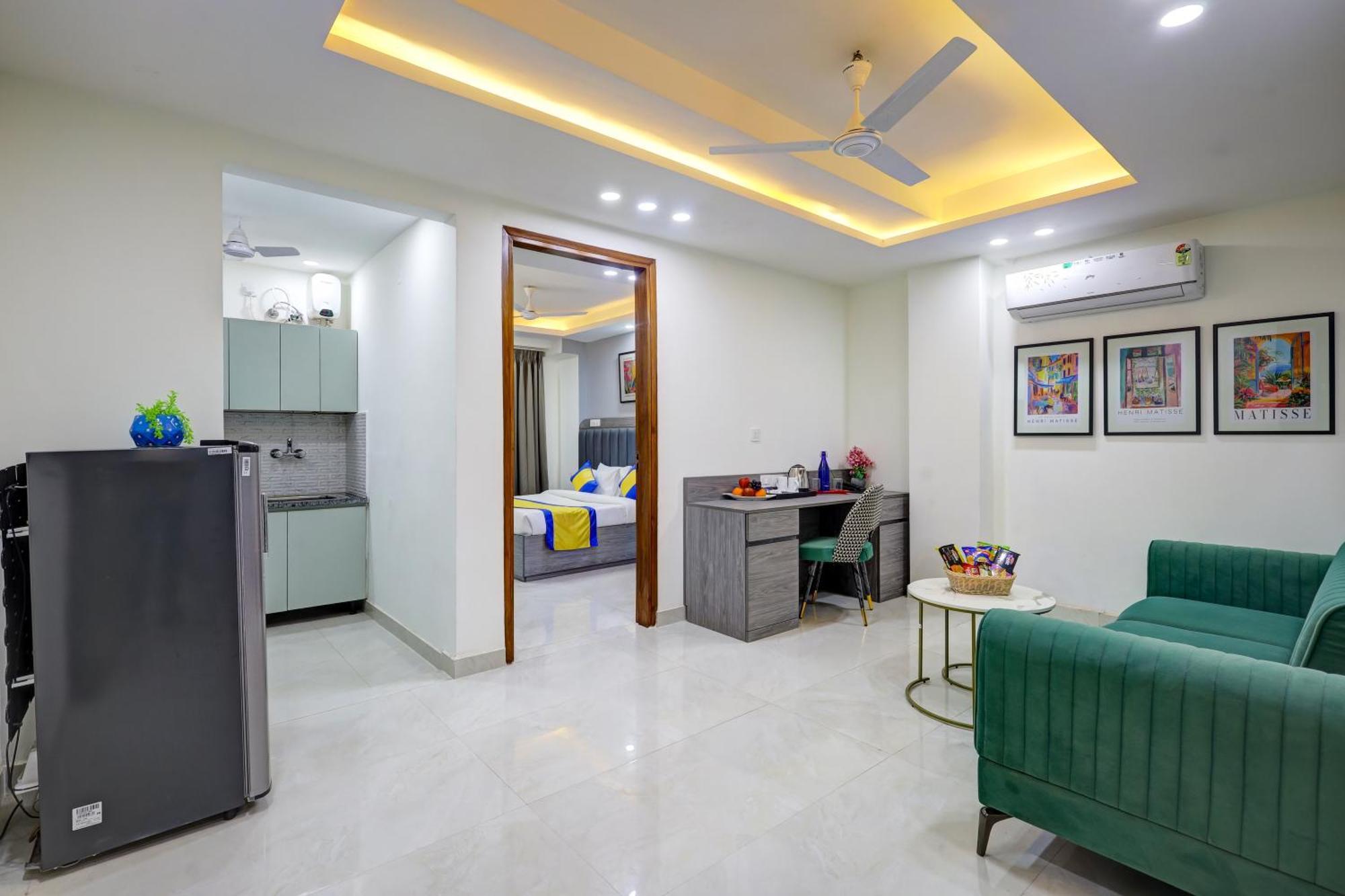 1Bhk Suites Opp Marriott - Huda City Centre Gurgaon Eksteriør bilde